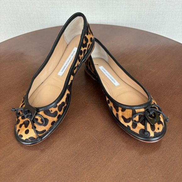 Diane Von Furstenberg Shoes - DIANE VON FURSTENBERG FLATS, Size 6